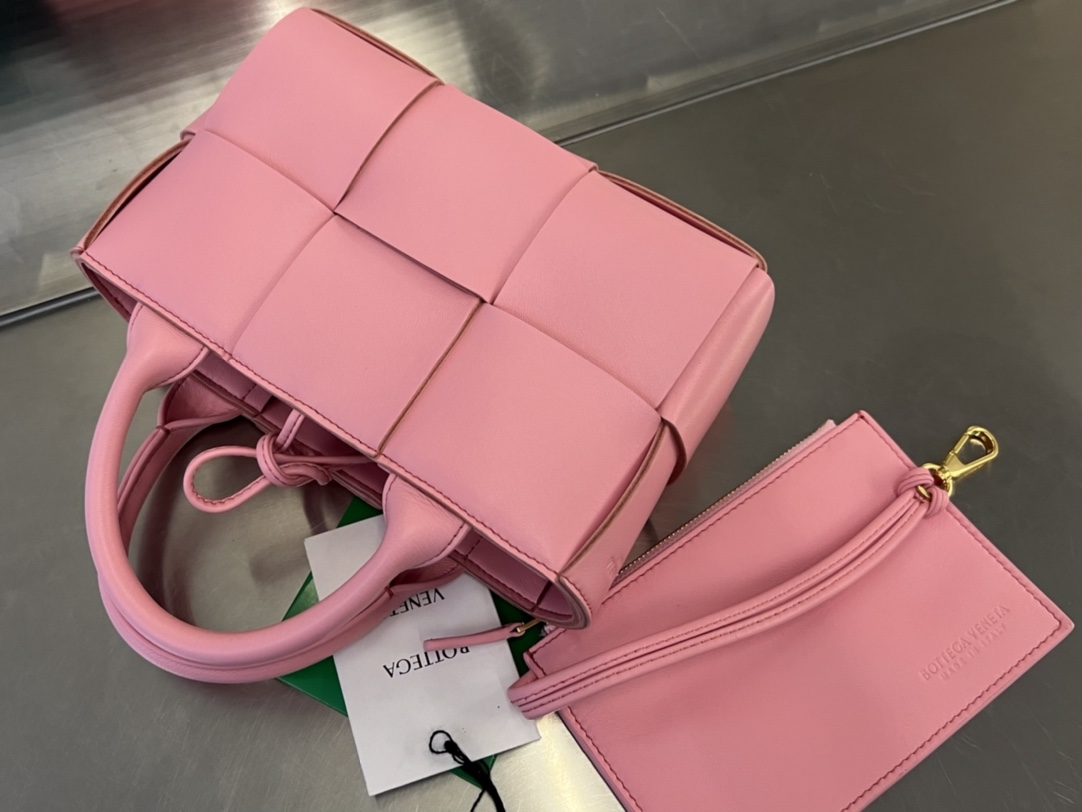 Micro Candy Arco Intreccio Leather Tote Bag Pink